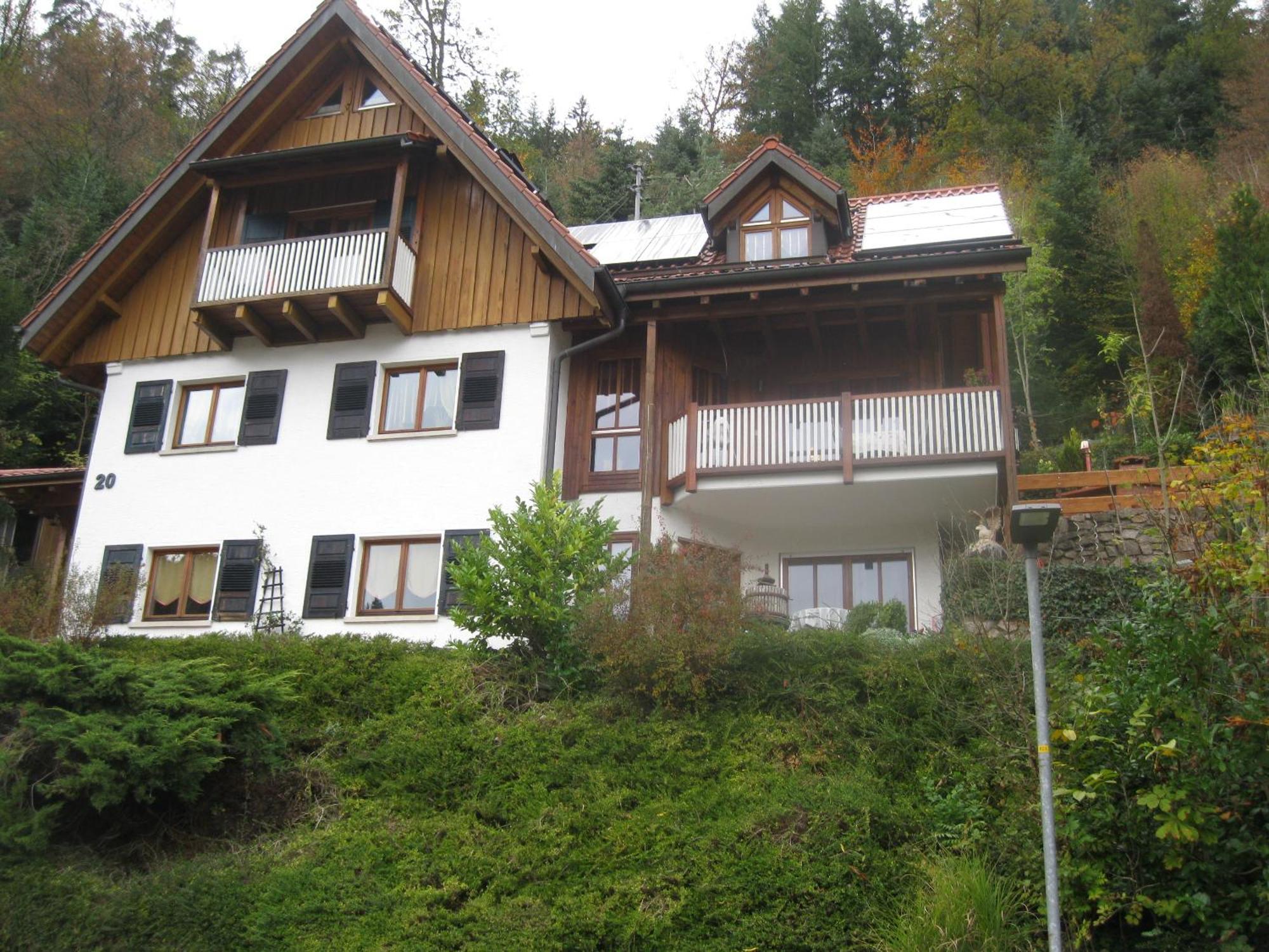 Urlaub Mit Blick Auf Schiltachs Fachwerkhaeuser Buitenkant foto